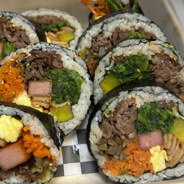 Jumbo Dumbo Kimbop 왕김밥.